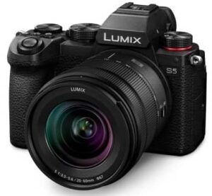 كاميرا Panasonic Lumix S5