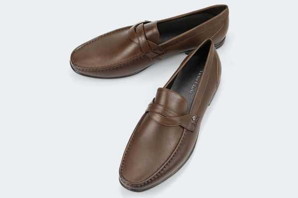 الأحذية الرجالية الإيطالية الرسمية, ماركة برونو ماجلي Bruno